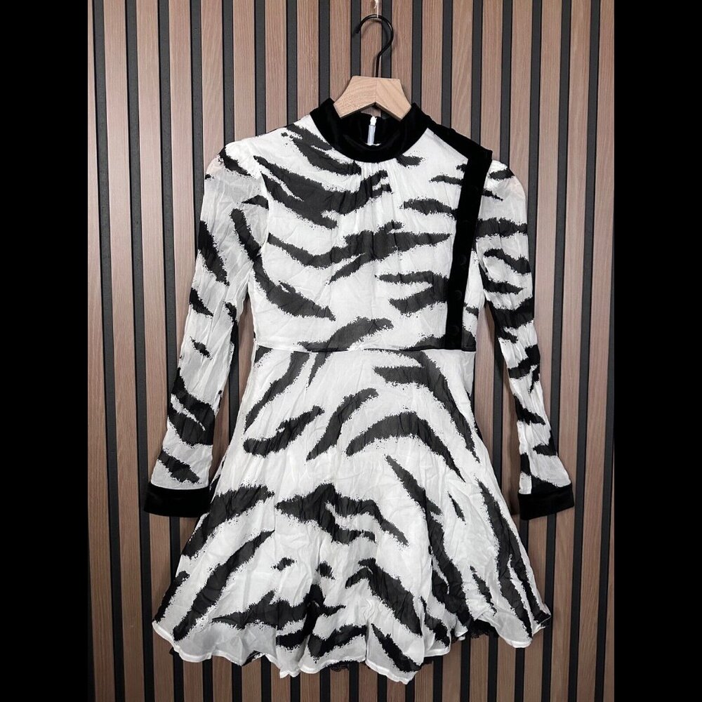 Philosophy Di Lorenzo Serafini Large Girls Black & White Zebra Long Sleeve Sheer